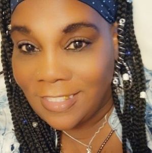 Meet your Posher, Chelle